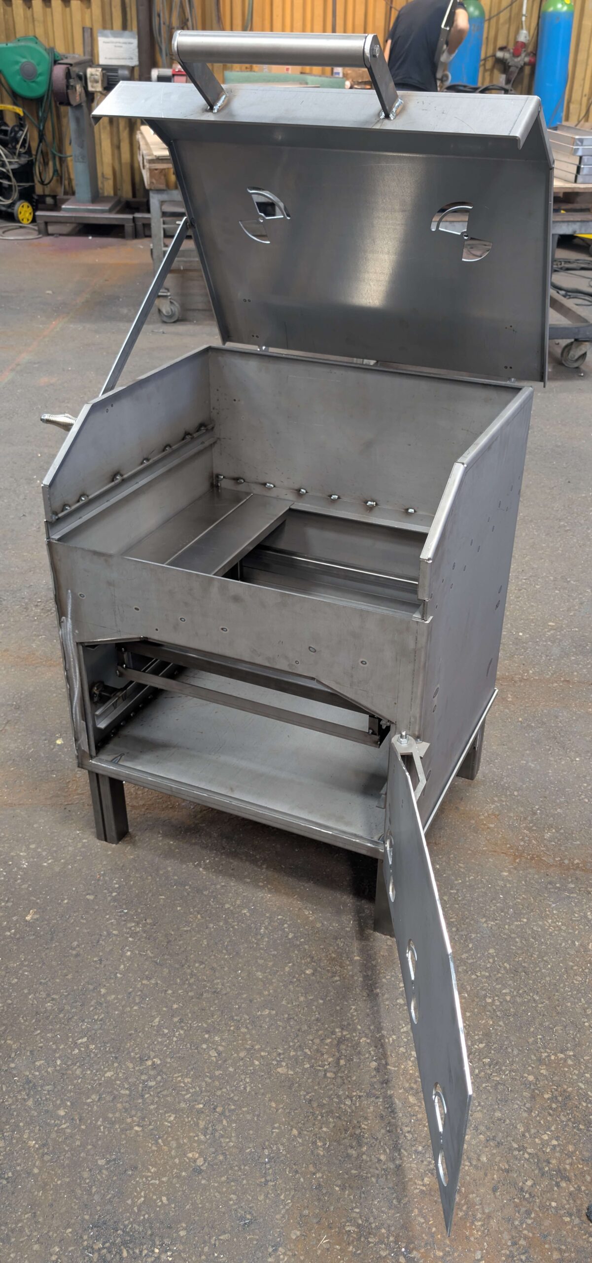 grill,grilla,kol,custom,offset,smoker,barbeque,bbq,sverige,malmö